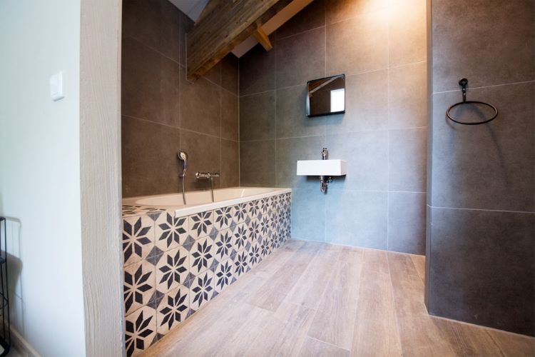 Discover the epitome of modern comfort in our meticulously designed retreat center bathroom. A tranquil oasis where you can rejuvenate and pamper yourself in style here at A Whole New High Psilocybin Retreat in Amsterdam, Netherlands