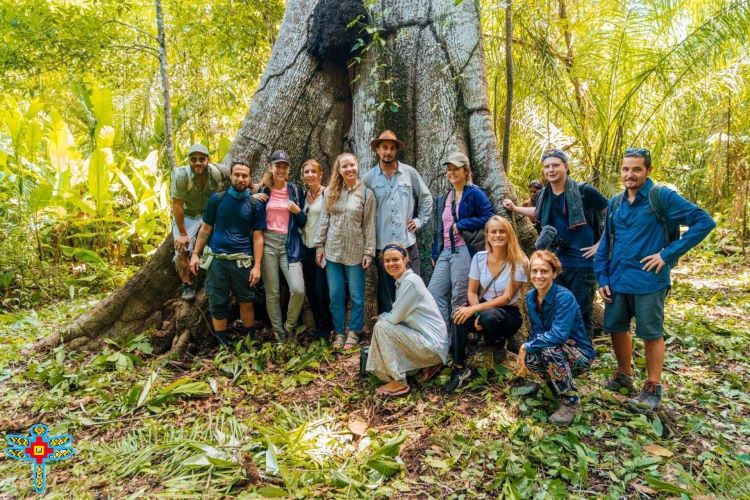 Rooted in the moment, soaring to new heights with Ayahuasca companions in the heart of nature at Pisatahua Ayahuasca Retreat in Pisatahua, Boliva